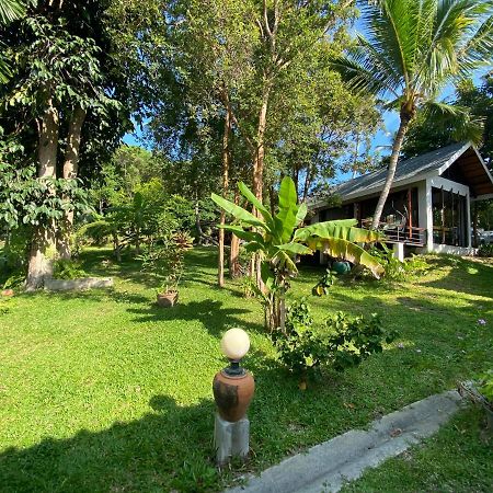 Hotel Baan Nai Suan Bophut Exterior foto
