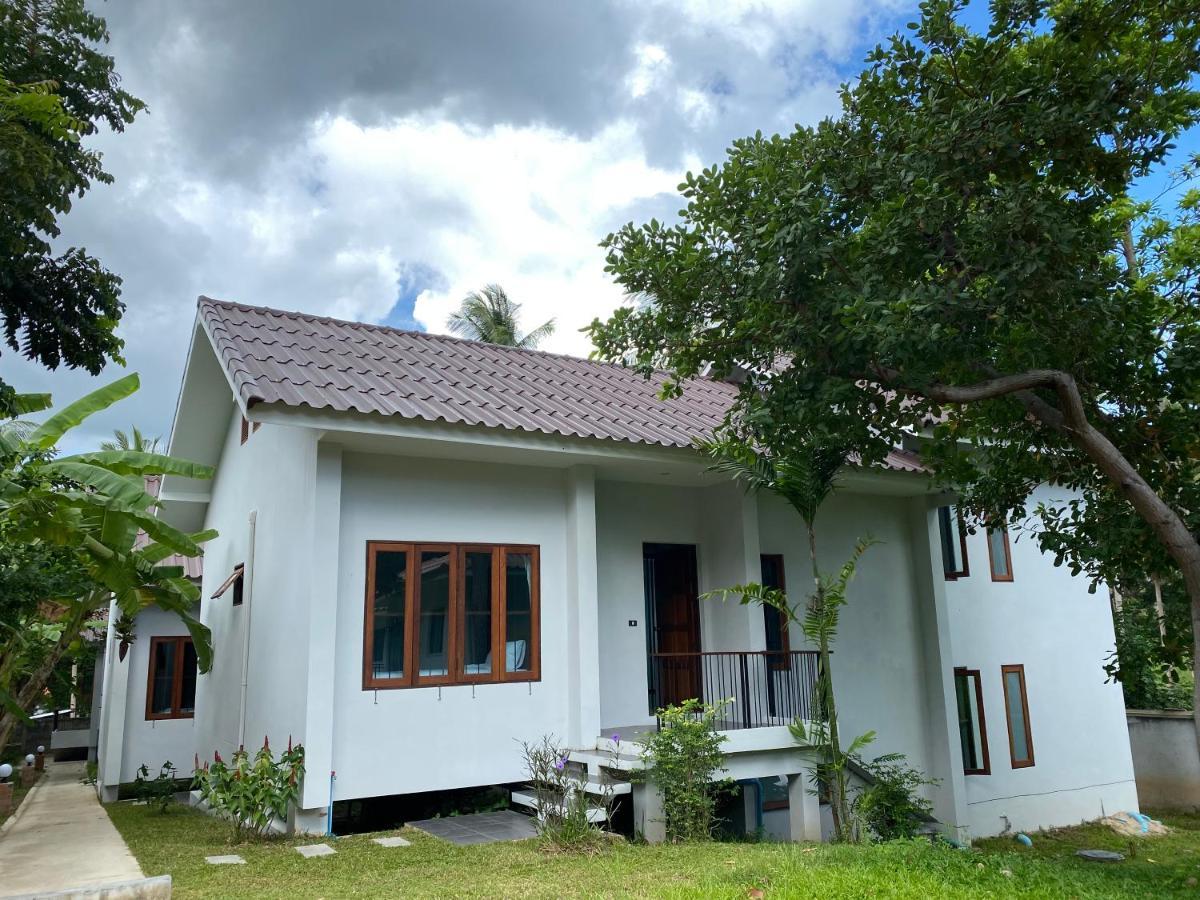 Hotel Baan Nai Suan Bophut Exterior foto