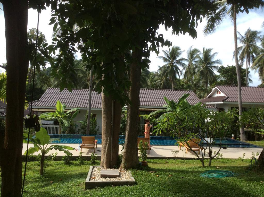 Hotel Baan Nai Suan Bophut Exterior foto